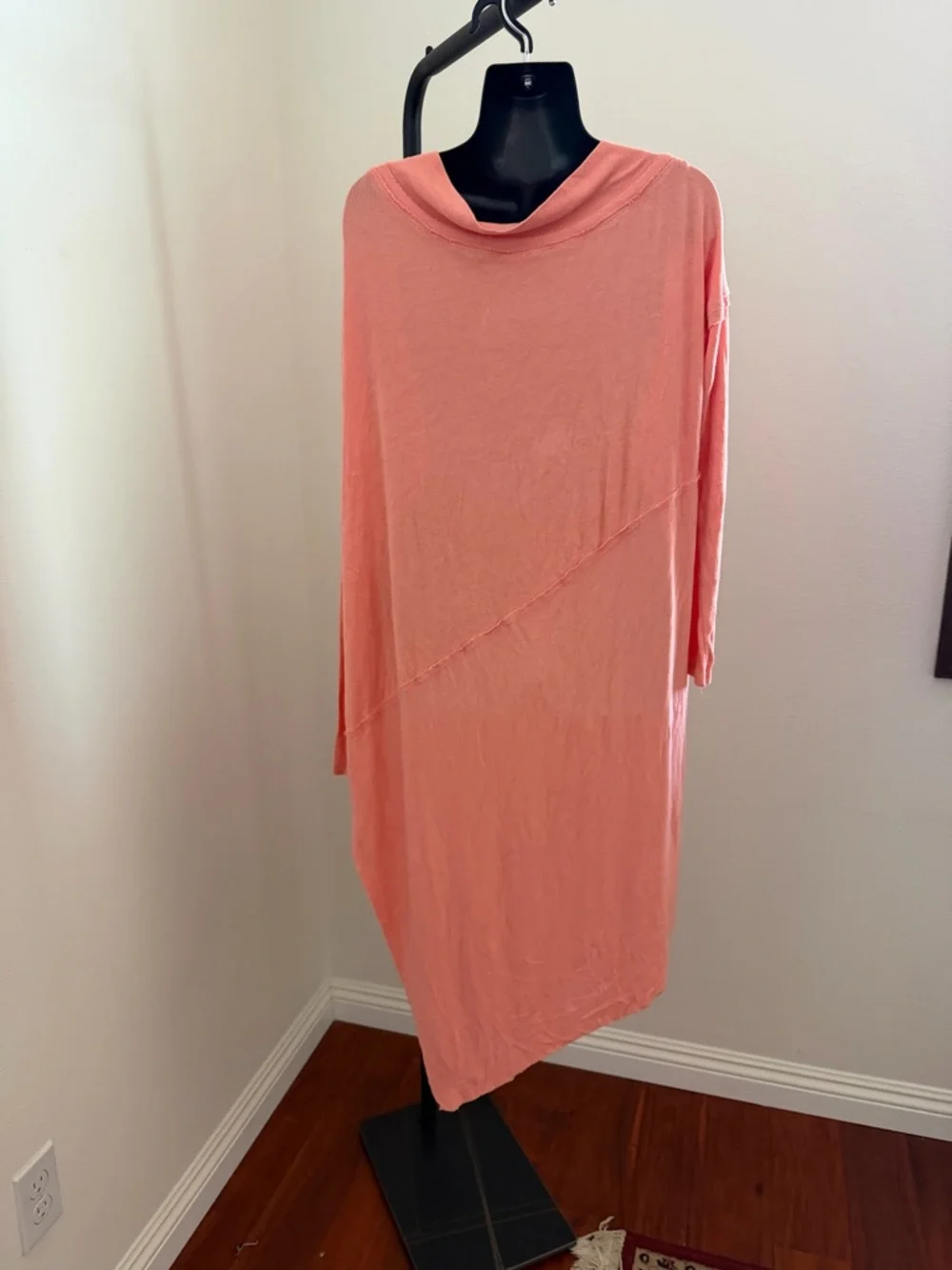 We The Free Asymmetrical grapevine coral Orange tunic top - Picture 6 of 7